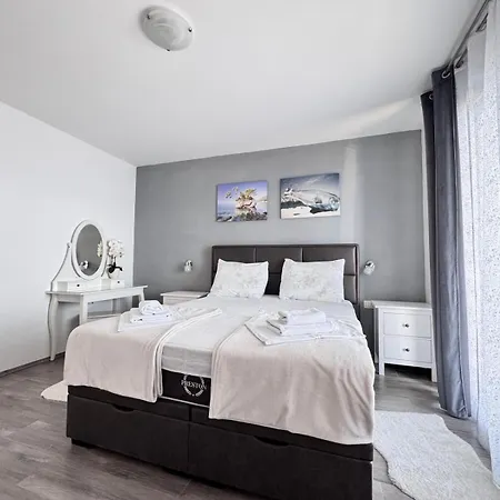 Apartamento Orada *