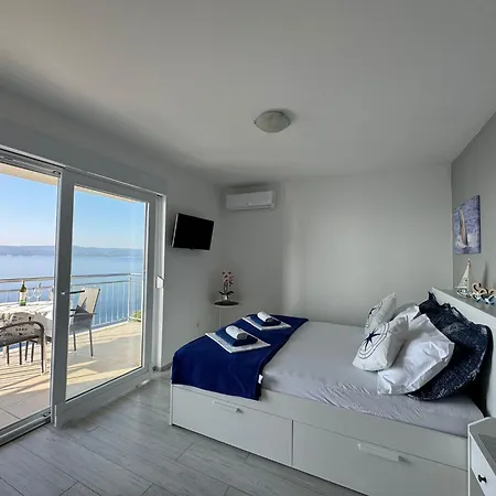 Apartment Orada *
