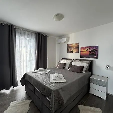 Apartment Orada