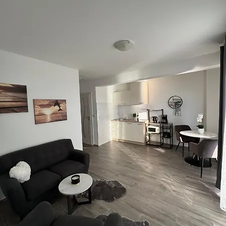 Orada Apartment *