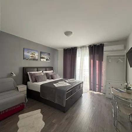 Orada Apartment