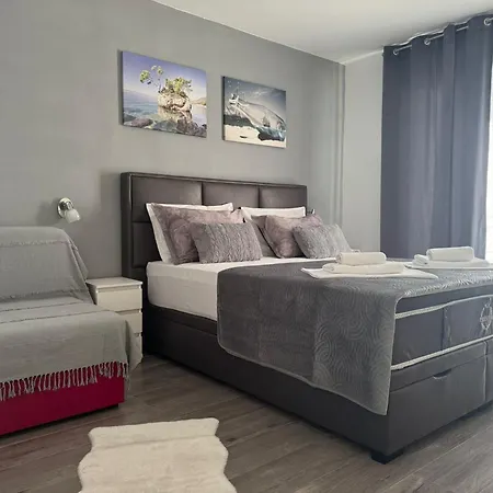 Apartment Orada