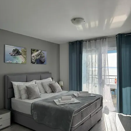 Orada Apartment *